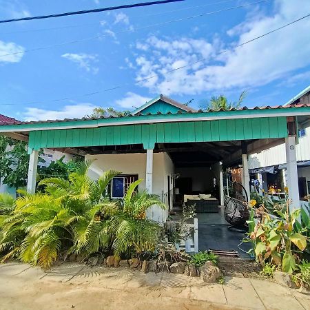 Sam'S Guesthouse M'Pai Bay Koh Rong Sanloem Exterior photo